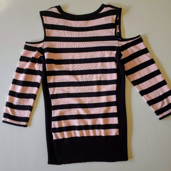 Soft Cold Shoulder Sweater - Picture 4 of 5